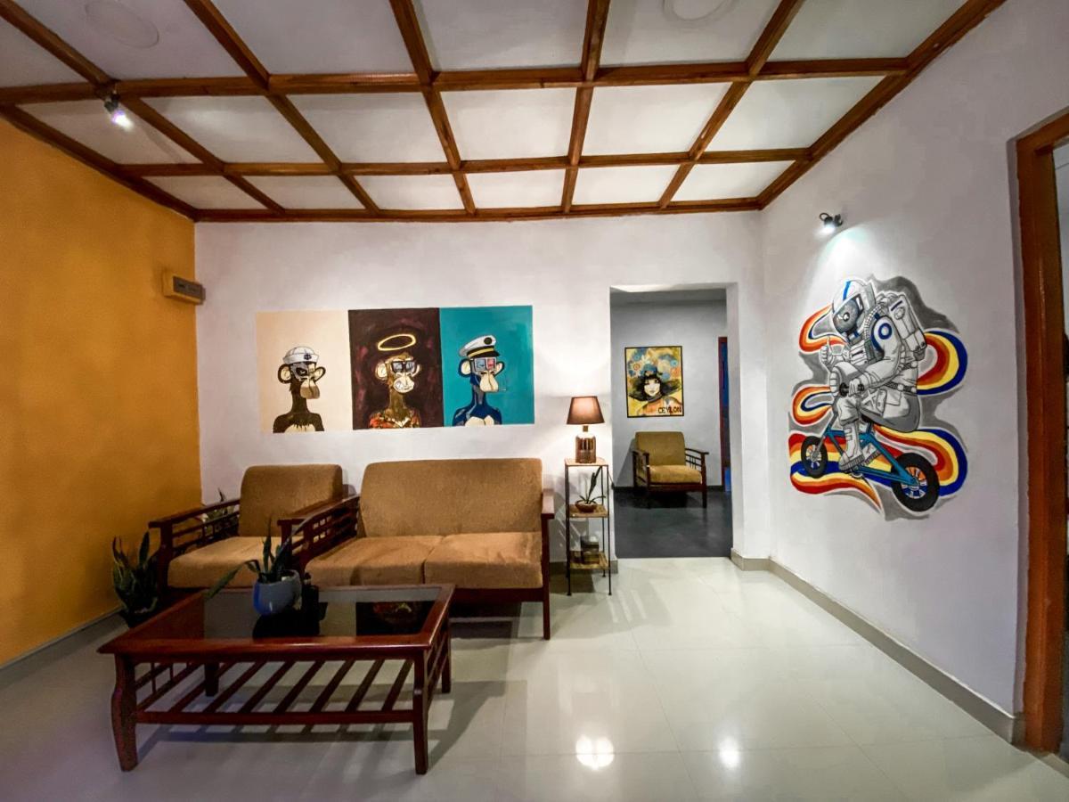 Mad Monkey Hostel And Lounge Ella Exterior photo