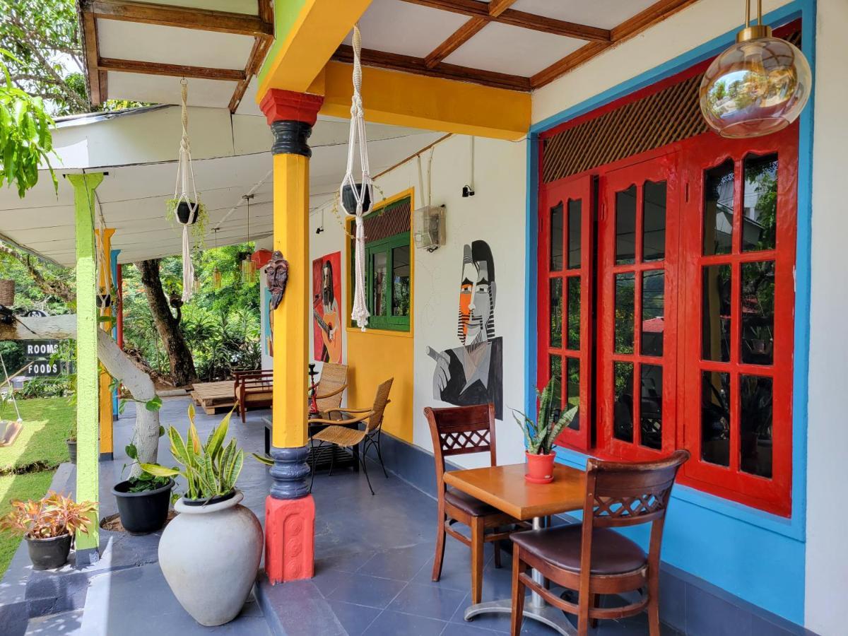 Mad Monkey Hostel And Lounge Ella Exterior photo
