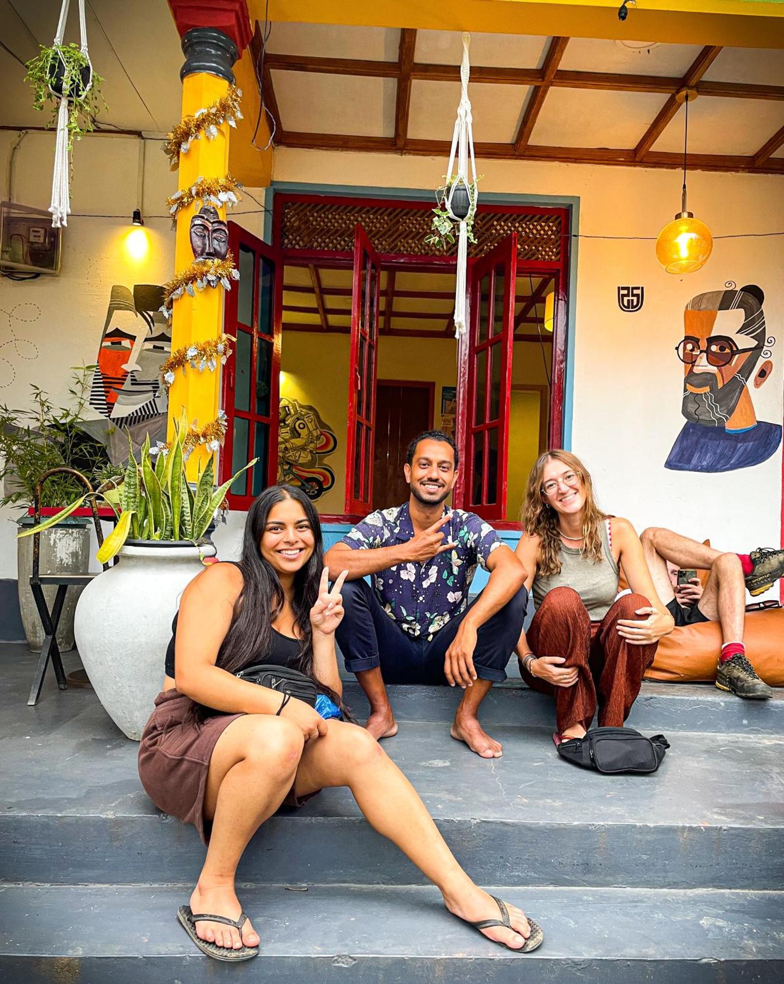 Mad Monkey Hostel And Lounge Ella Exterior photo