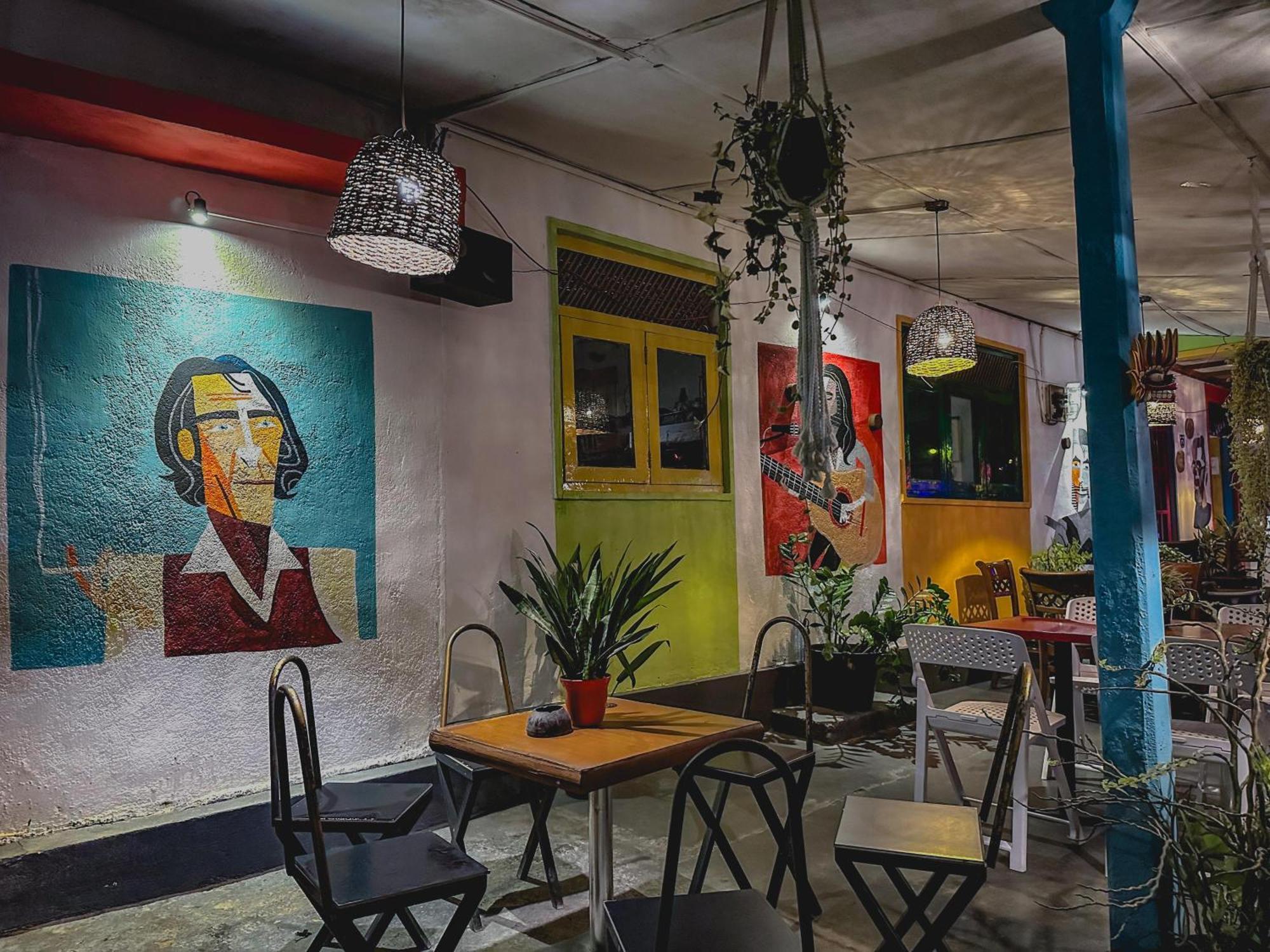 Mad Monkey Hostel And Lounge Ella Exterior photo